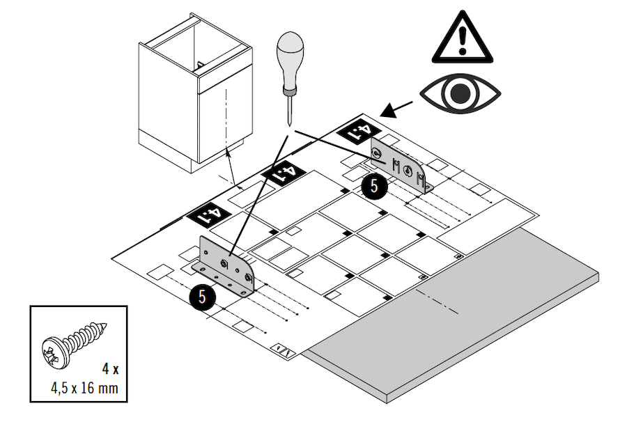 Montare le staffe sull'anta dell'armadio.